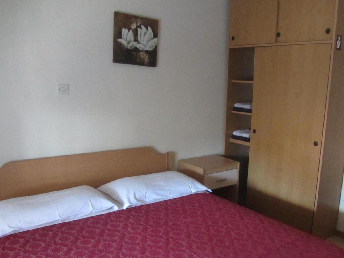 Rooms Pri Lovrizu Кобарід Екстер'єр фото