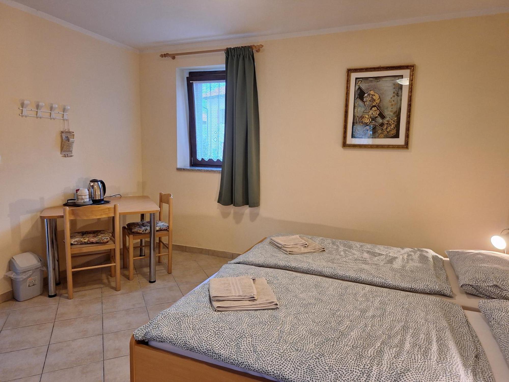 Rooms Pri Lovrizu Кобарід Екстер'єр фото