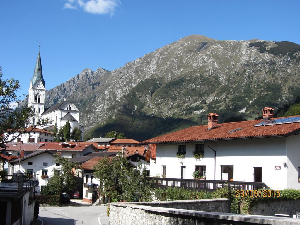 Rooms Pri Lovrizu Кобарід Екстер'єр фото