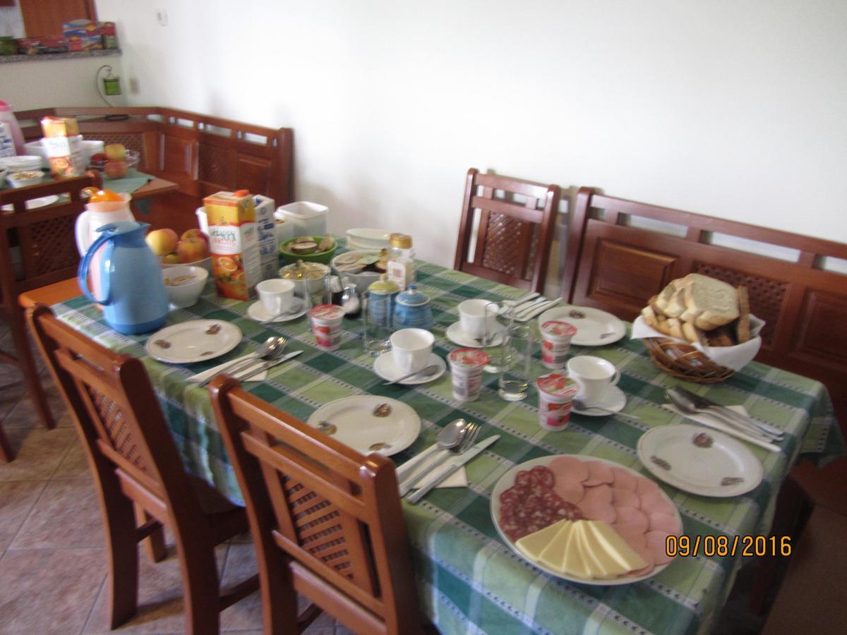 Rooms Pri Lovrizu Кобарід Екстер'єр фото
