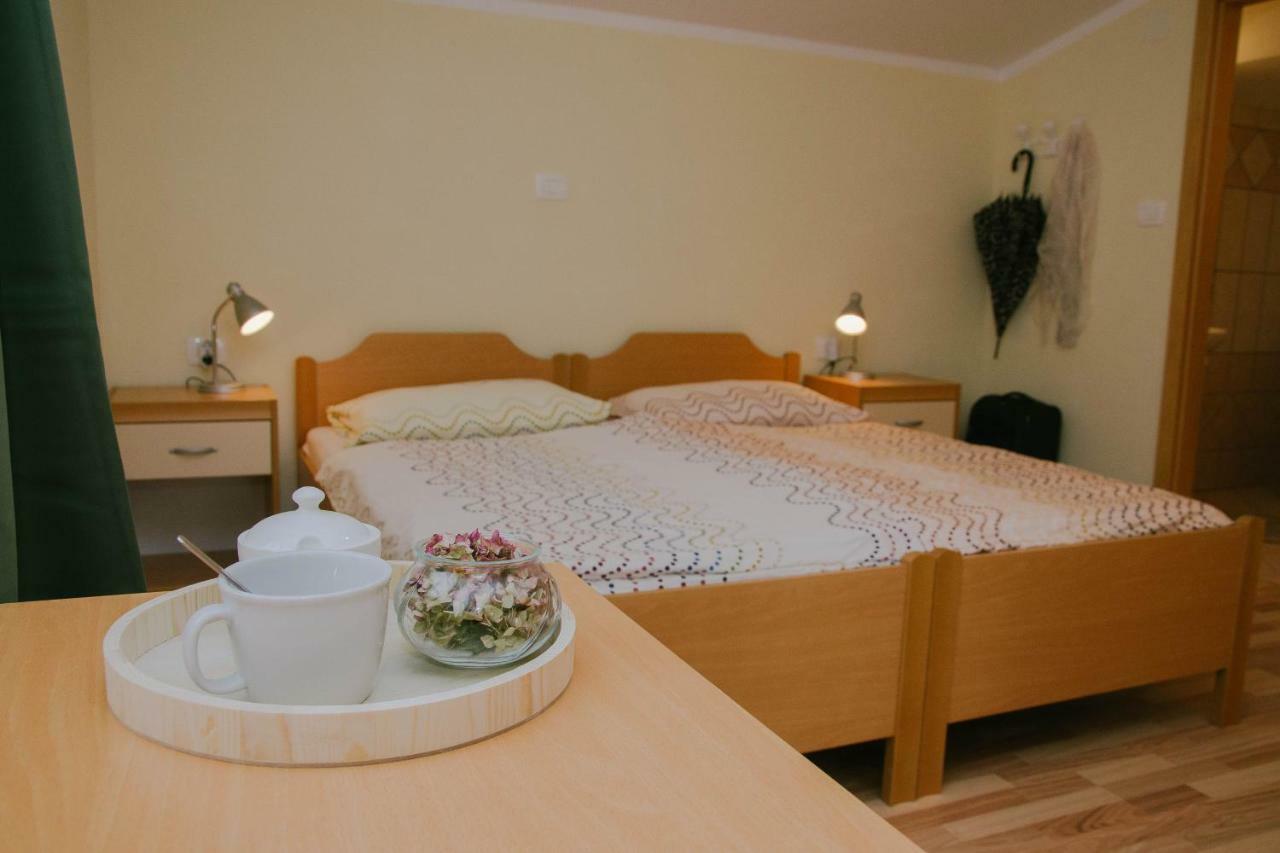 Rooms Pri Lovrizu Кобарід Екстер'єр фото