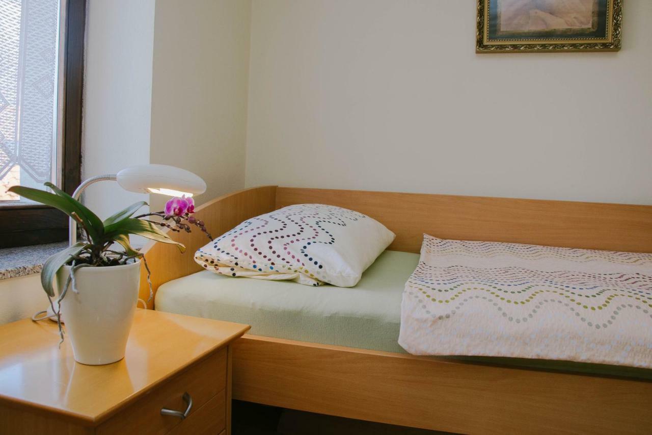 Rooms Pri Lovrizu Кобарід Екстер'єр фото