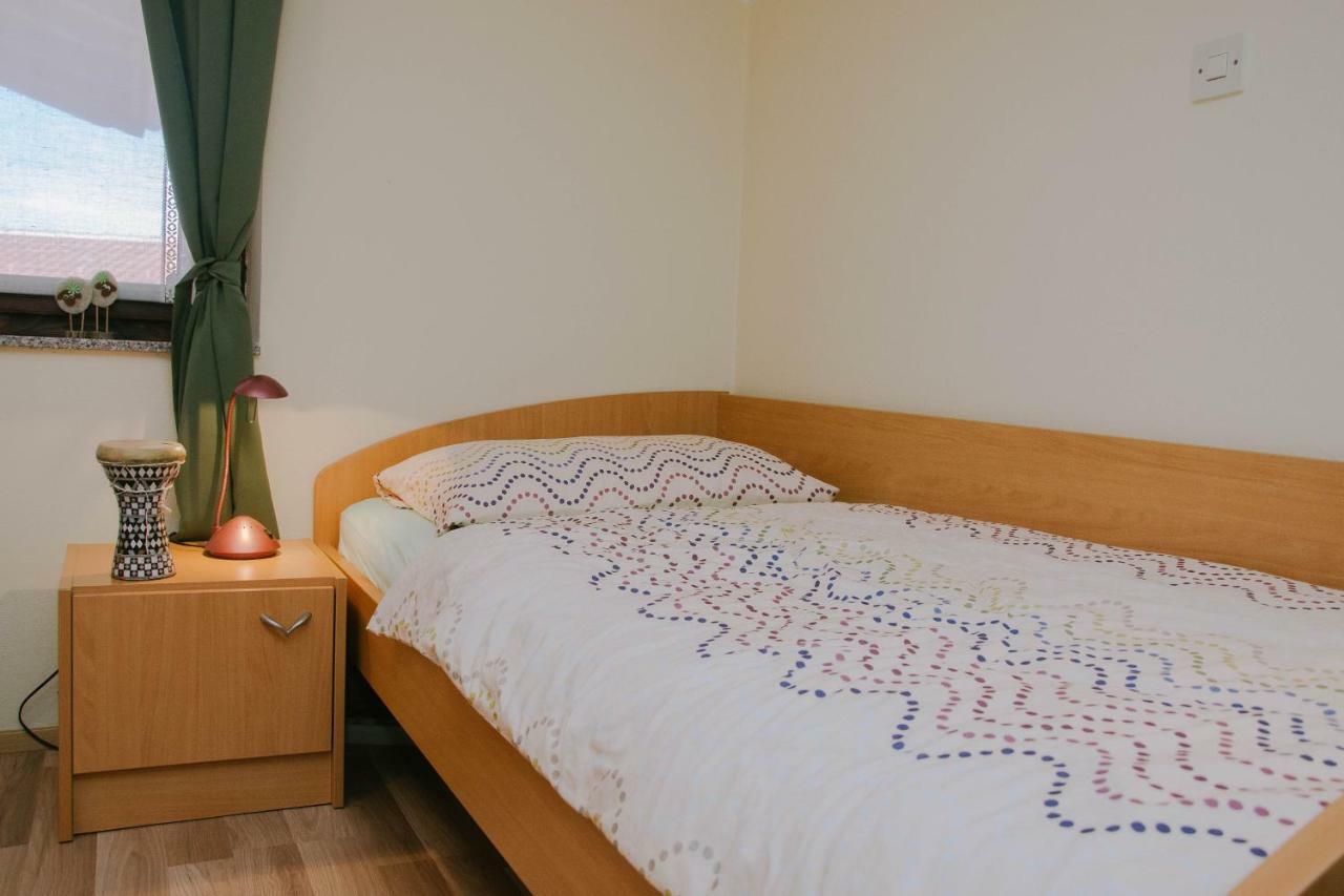 Rooms Pri Lovrizu Кобарід Екстер'єр фото