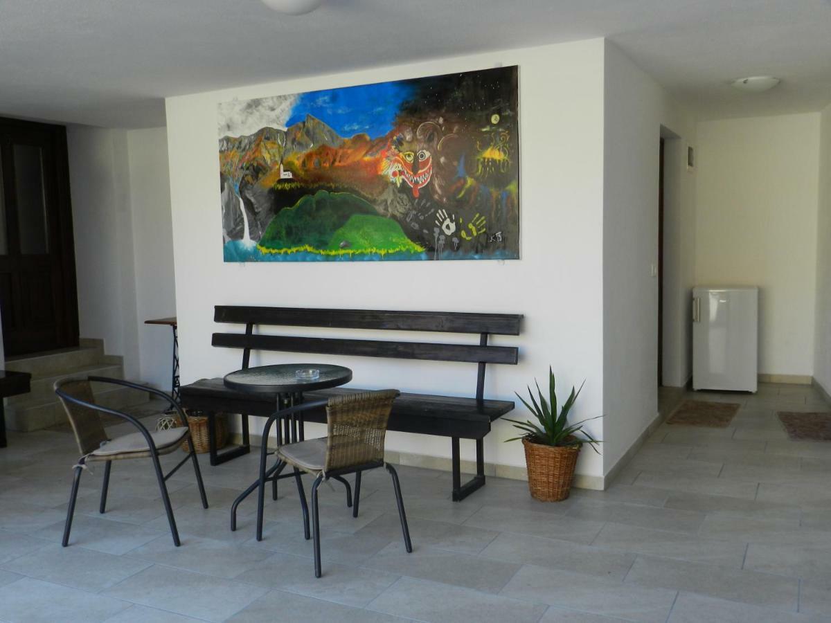 Rooms Pri Lovrizu Кобарід Екстер'єр фото
