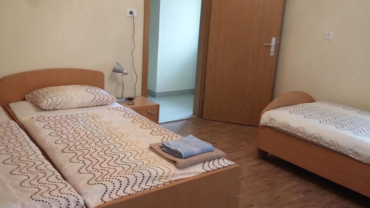 Rooms Pri Lovrizu Кобарід Екстер'єр фото