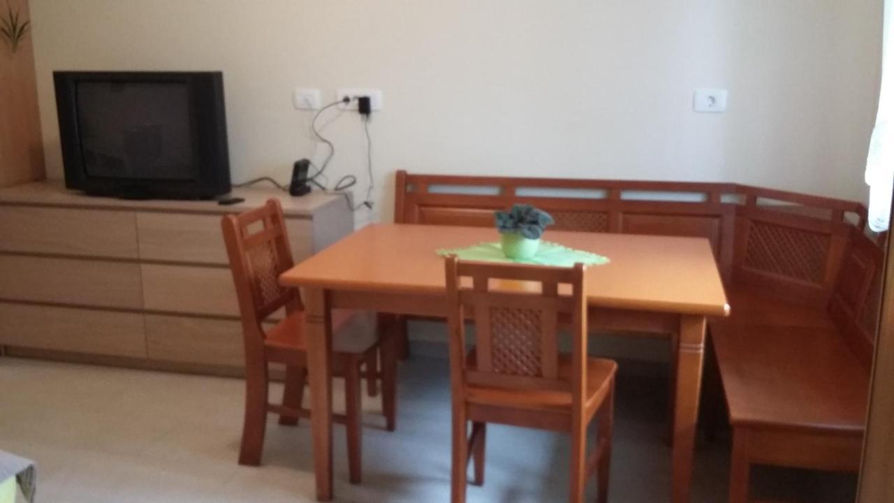 Rooms Pri Lovrizu Кобарід Екстер'єр фото