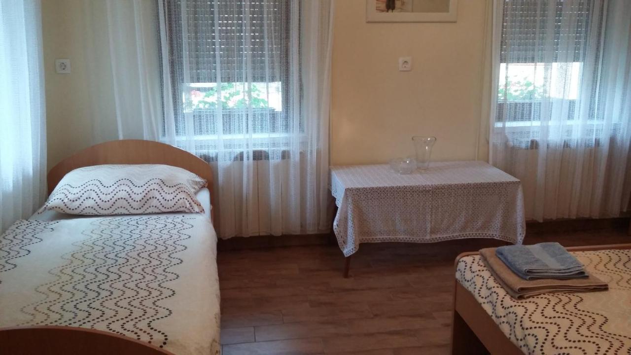 Rooms Pri Lovrizu Кобарід Екстер'єр фото